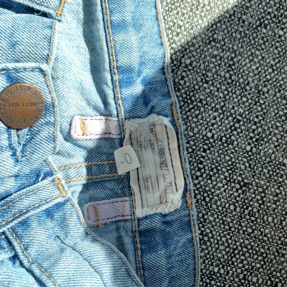 Current/Elliott chopped mid waist boyfriend jean - Picture 4 of 11